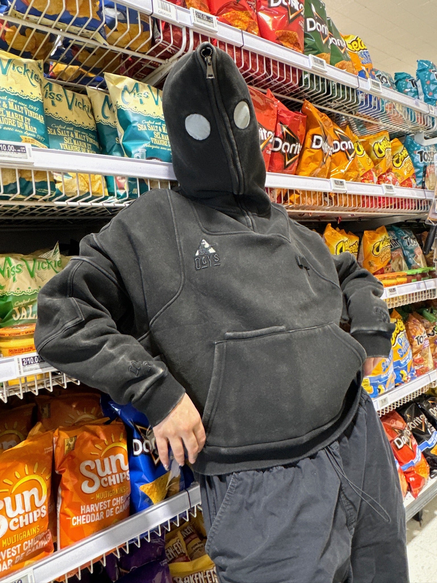 "DAYS" Hoodie Black