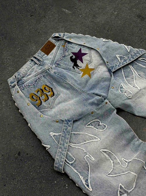 "ADVENTURES" Jeans