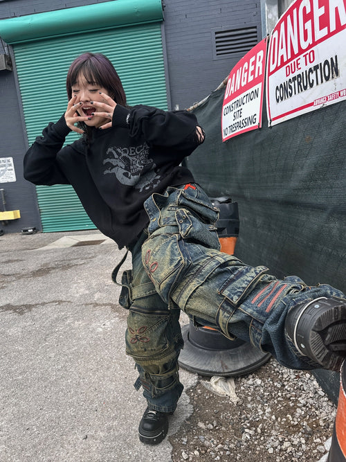 "DECAY" Knit
