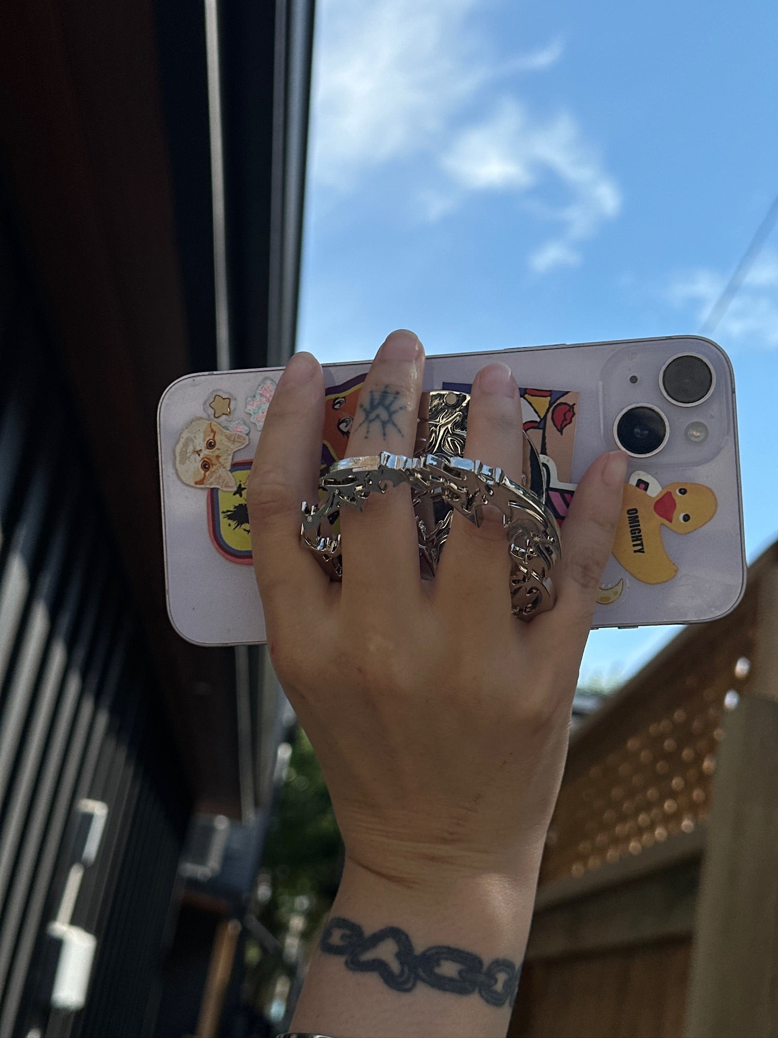 "THUNDER" Phone Stand