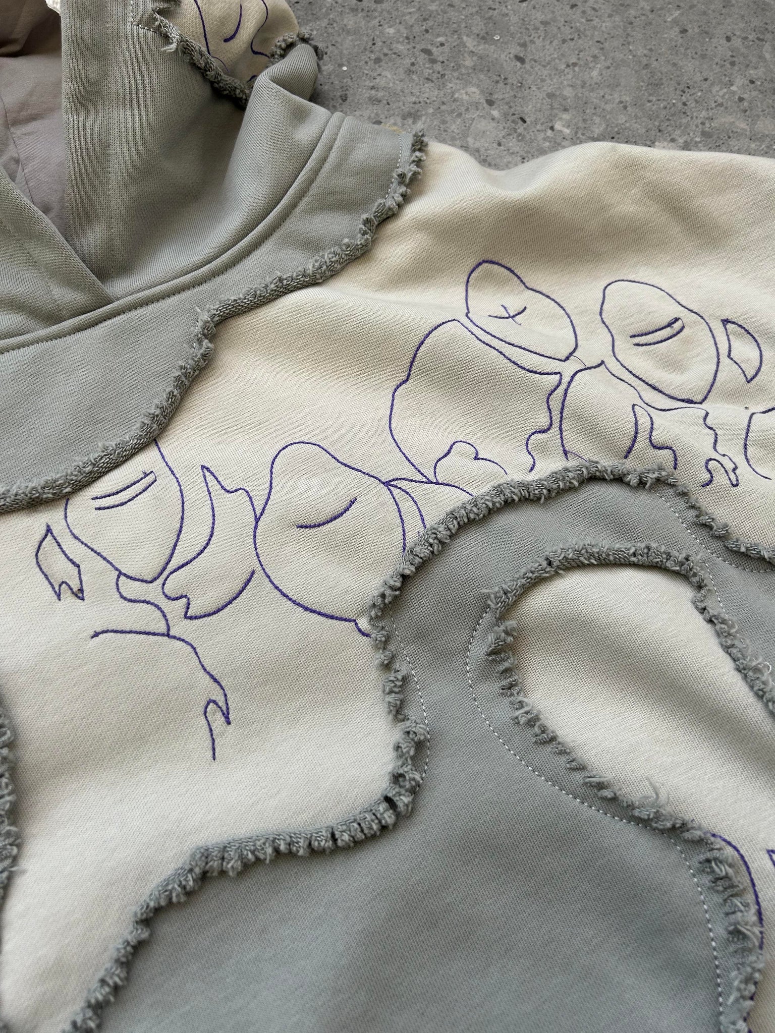 "LEVEL UP" Hoodie Grey