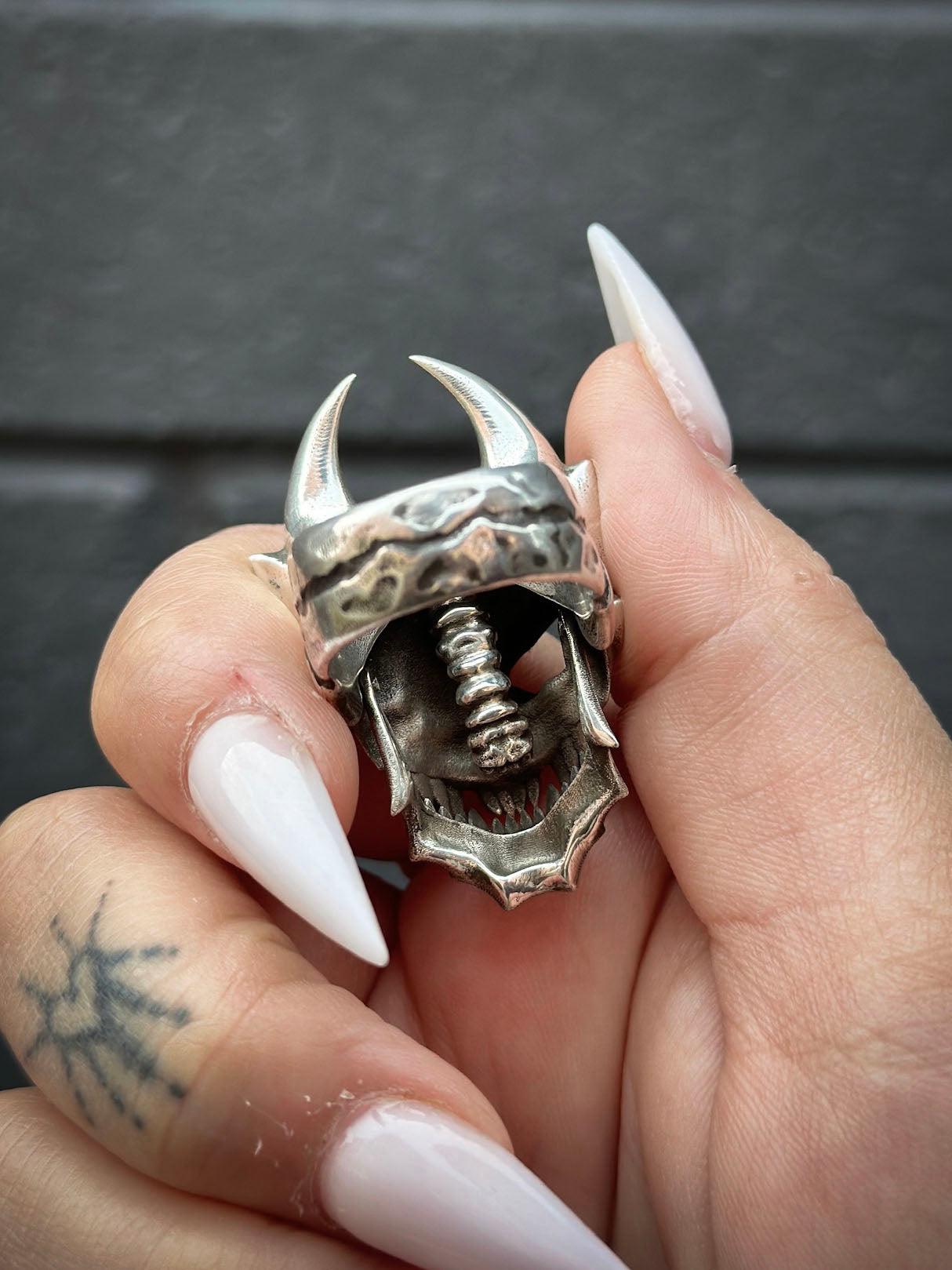 "JAWS" Ring