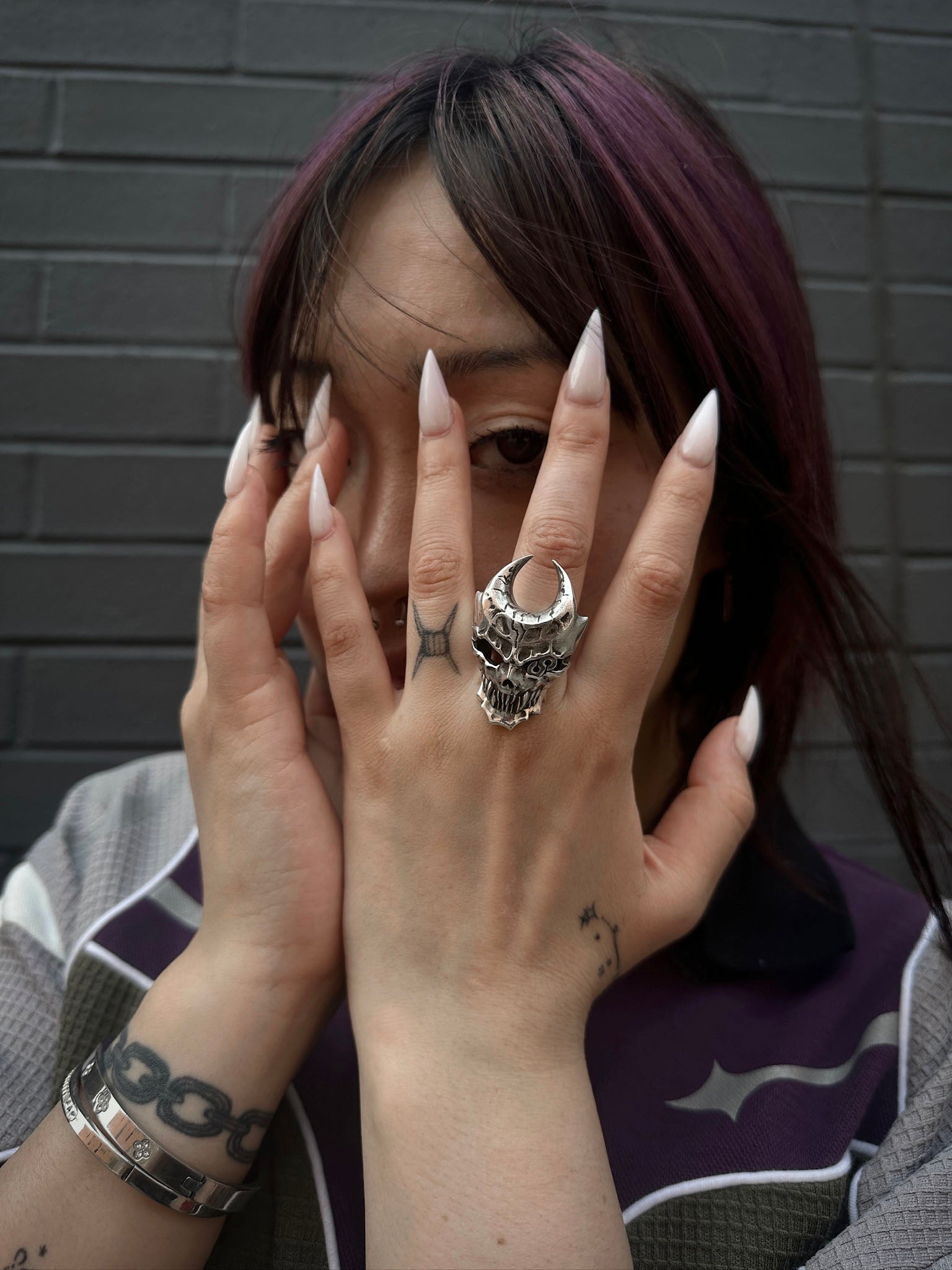 "JAWS" Ring